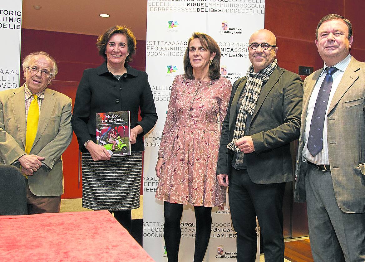 José Luis Temes, Josefa García Cirac, Victoria M. Niño, Nacho Carretero y Félix Herrero.