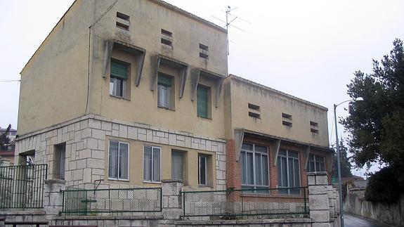 Exterior del colegio La Villa. 
