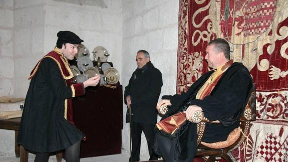 Una de las visitas teatralizadas al castillo.