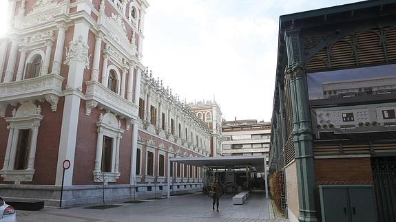 Espacio comprendido entre la Diputación y la Plaza de Abastos que llevará el nombre de José María Hernández.