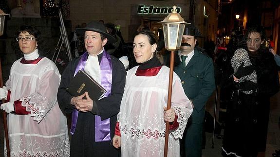 Integrantes de El Tudel, en uno de los últimos entierros de la sardina. 