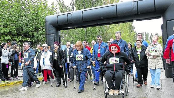 Carrera solidaria de Cocemfe en Villamuriel.