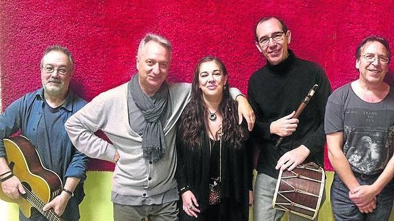 Integrantes del grupo La Musgaña.