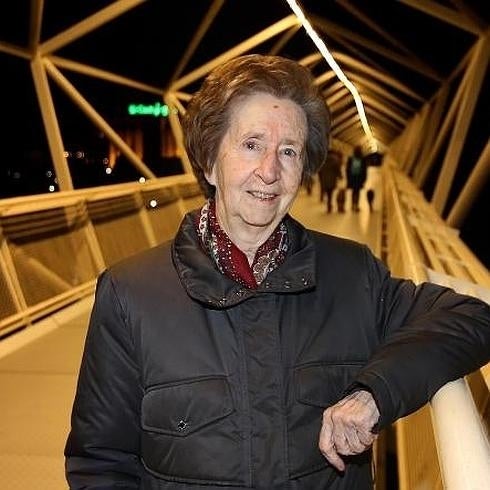 Margarita Salas, en la pasarela dle Museo de la Ciencia. 