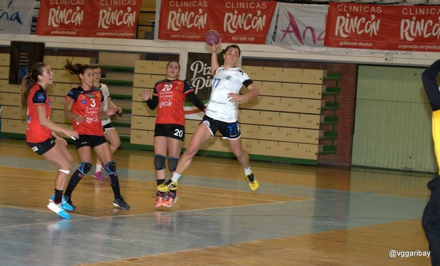 Amaya Gonzalez de Garibay, en el partido de liga contra el Clínicas Rincón.