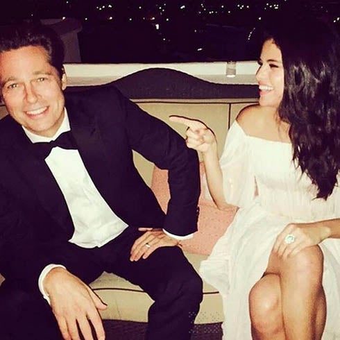 Brad Pitt con Selena Gomez.