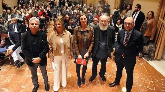 Emiliano Allende, Teresa López. Inmaculada Toledano, José Luis Cuerda y Patricio Fernández de la Junta.