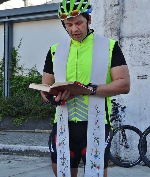 Ismael Teixeira durante una salida en bicicleta.