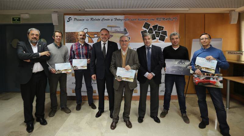 Carlos Aganzo, director de El Norte de Castilla, junto a los premiados Sergio Sánchez-Pando y Javier Sánchez; Javier Sánchez-Oliva, de Renault; José Carrasco; Ángel de las Heras, director general de El Norte de Castilla; José Ramón Luna y Manuel Espina. 