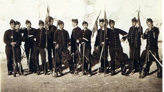 Los cadetes vallisoletanos que viajaron a la ‘expo’ de París en 1889