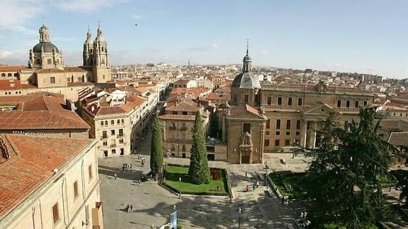 Vista de Salamanca desde la catedral nueva. 
