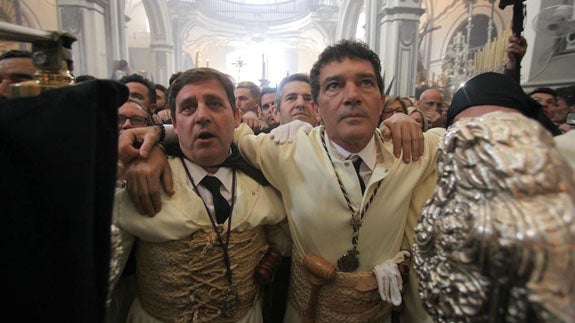 Antonio Banderas ya disfruta de la Semana Santa malagueña