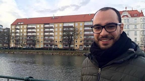 Javier Pereiro posa en Bruselas. 