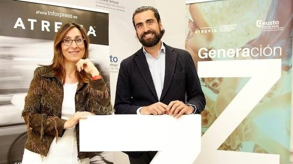 Nuria Vilanova (Atrevia) e Iñaki Ortega (Deusto Business School), responsables del informe. 