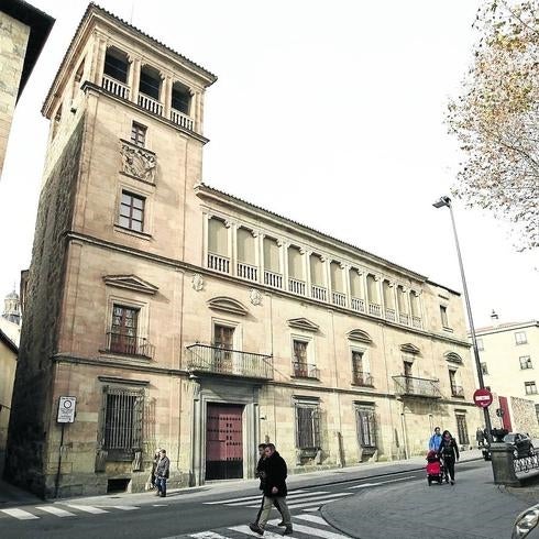 El palacio de Orellana en la calle San Pablo.