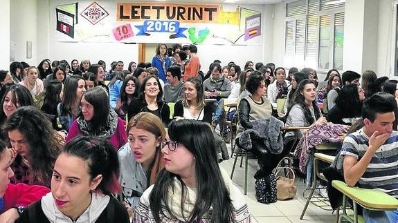 Jornada de lectura en el instituto.