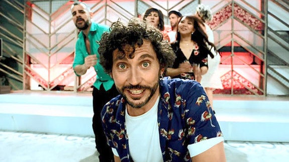 Paco León inventa el baile del 'Kiki'