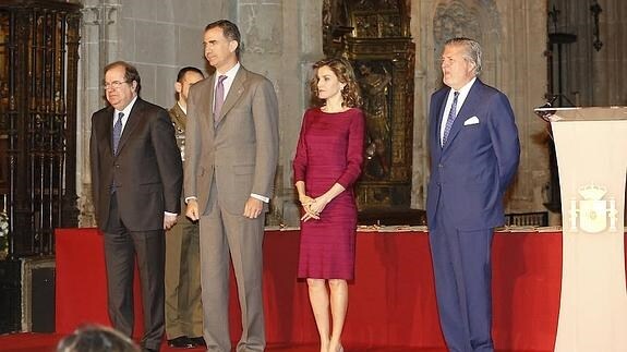 Los Reyes se disponen a entregar los Premios Nacionales de Cultura.