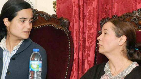 Triana y Montserrat, durante el juicio