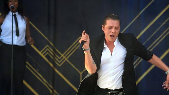 John Newman. 