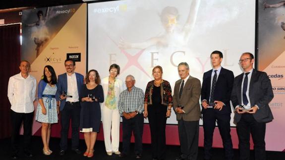  Acto de reconocimiento a los presidentes que ha tenido Execyl en sus diez años de existencia.  