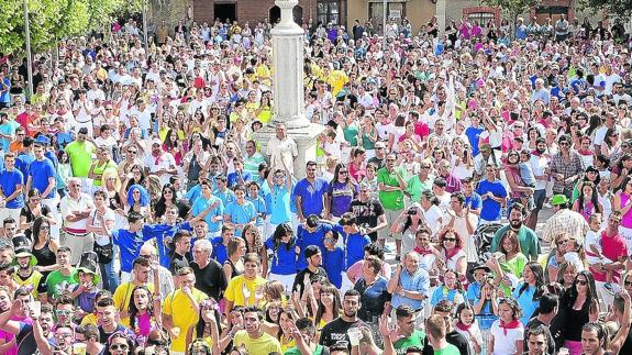 Tudela limitará el ruido y los botellones con una ordenanza municipal de peñas