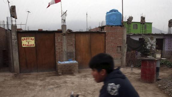 Viviendas pertenecientes a los programas de cooperación y asistencia social que ejecuta la Junta de Castilla y León en el distrito de Carabayllo, en la zona norte de la ciudad de Lima (Perú)