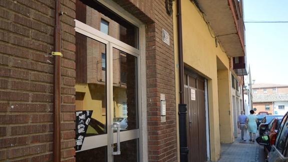 Portal número 11 de la calle Padre José Navarro de Toro, en la que ha tenido lugar la presunta agresión.  