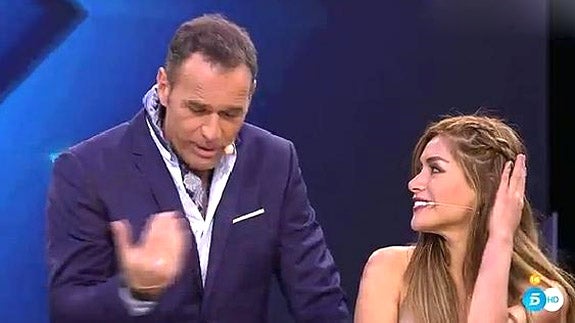 Monumental pelea entre Carlos Lozano y Miriam Saavedra en una discoteca