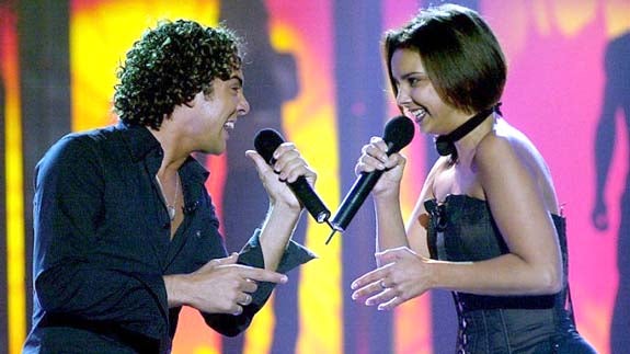 Bisbal y Chenoa volverán a cantar juntos 'Escondidos'