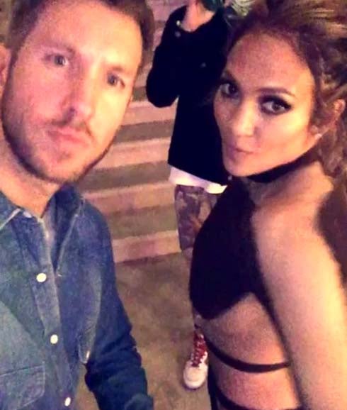 Jennifer Lopez sustituye a Casper Smart, con el Dj Calvin Harris
