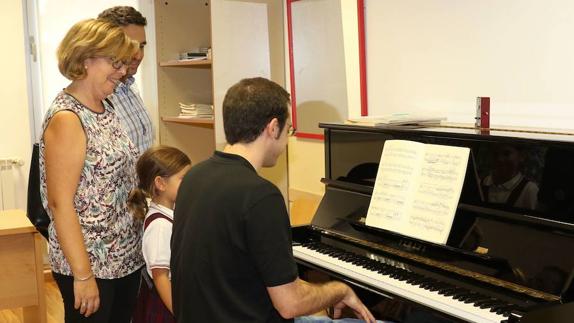 La Escuela Municipal de Música, durante una jornada de puertas abiertas