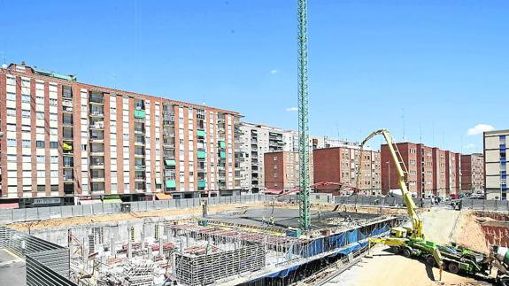 Imagen de la construcción del aparcamiento subterráneo de Garrido, tomada hace unos meses.