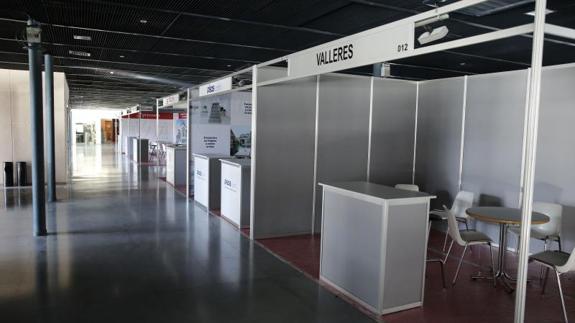 Preparativos de la Feria Inmobilaria de este fin de semana en la Feria de Valladolid.