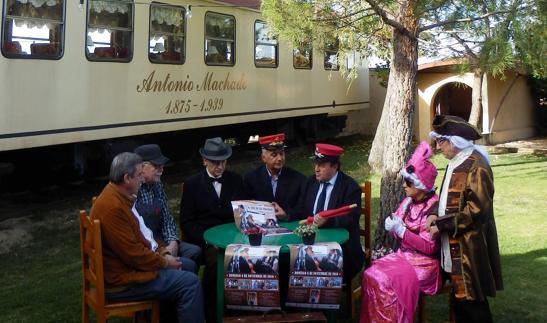 Presentación del Tren de las Emociones, ayer en el restaurante La Postal de Zamarramala. El Norte