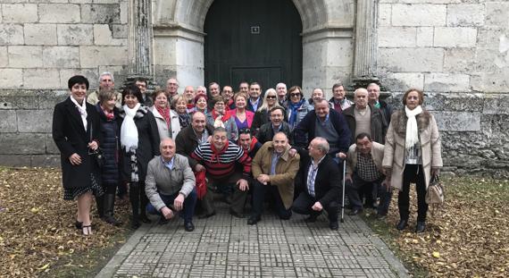 Los quintos posan durante el encuentro celebrado en Cuéllar. El Norte