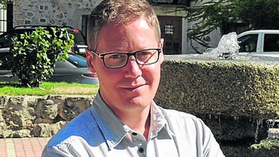 Rubén García, alcalde de Torrecaballeros. El Norte
