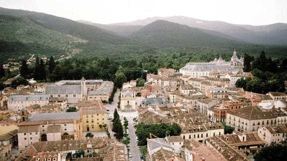 Imagen aérea de parte del casco urbano del Real Sitio de San Ildefonso. 