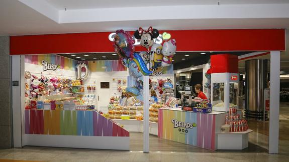 Aspecto exterior de la tienda de Belros en el centro comercial Vialia. 