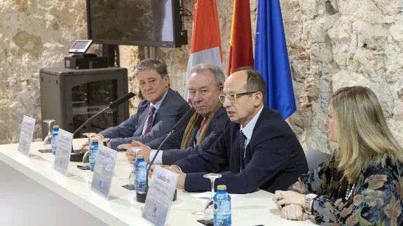 Slavador Carmona, rector de IE Universidad, en la apertura del curso.