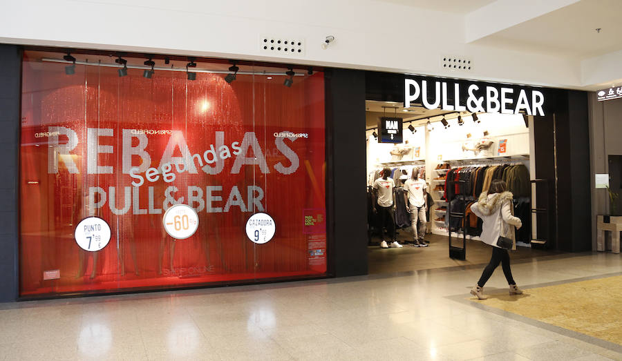 Tienda de Pull&Bear, en Las Huertas. 