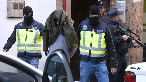 La Policía Nacional detiene en Valladolid al presunto yihadista marroquí. 
