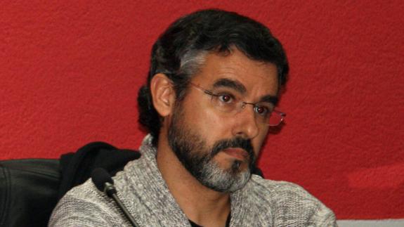 El portavoz de Izquierda Unida en el Ayuntamiento de Cuéllar, Alberto Castaño. M. R.