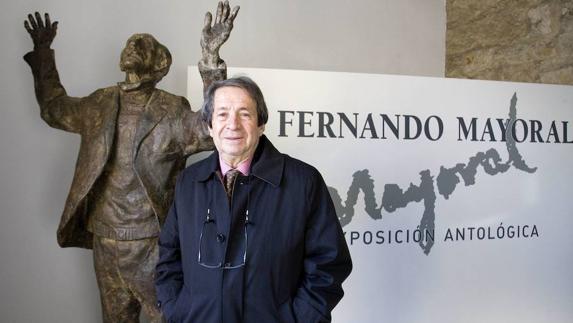 El escultor salmantino Fernando Mayoral.  