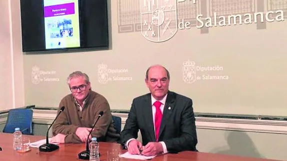 Carlos Tapia y Manuel Rufino García, en la presentación de los resultados de VoluntaTormes. 