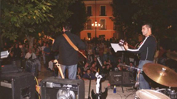 Concierto en Cantarranas en el año 2003. 