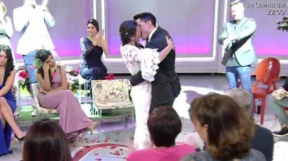 Lola conquista el corazón de Diego en 'Mujeres y Hombres y Viceversa'