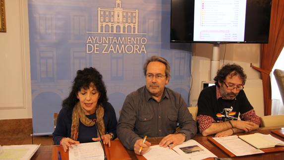 El alcalde de Zamora, Francisco Guarido, junto a los concejales Laura Rivera y Miguel Ángel Viñas.