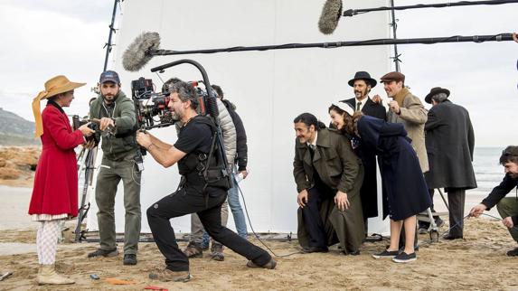 'El Ministerio del Tiempo' busca extras para grabar escenas en 'topless'