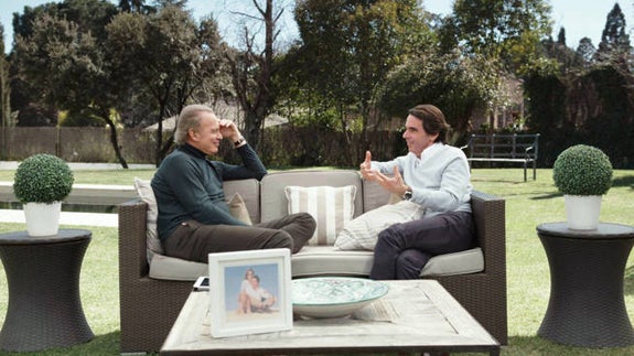 Bertín Osborne muestra a un Aznar 'gamberro', en 'Mi casa es la tuya'